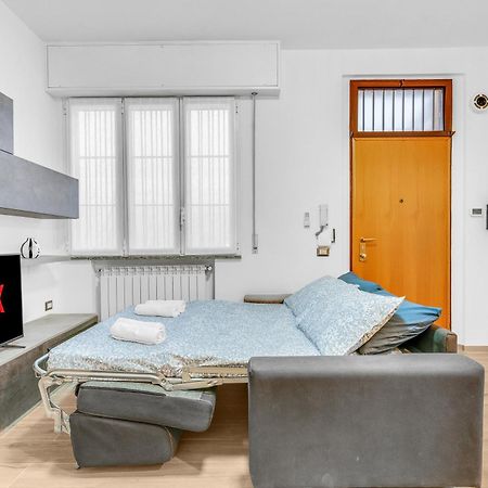 Ris161 -Modern Apartment Equipped With All Comfort- Sesto San Giovanni Bagian luar foto